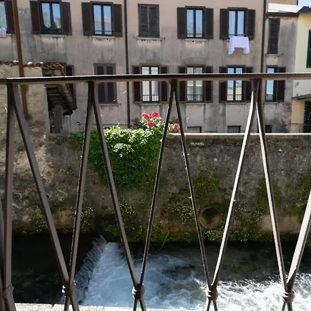Apartament River *