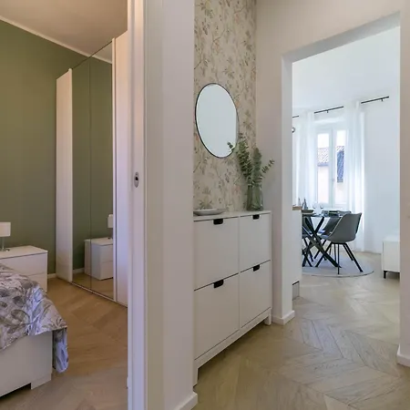 Apartament River *