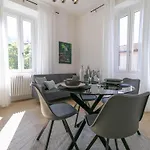 River Apartmán *